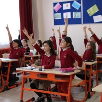 Gebze Hisar Koleji, İlkokul Gebze Hisar Okulları Anaokulu, ilkokul, ortaokul, anadolu lisesi Gebze Hisar Koleji A